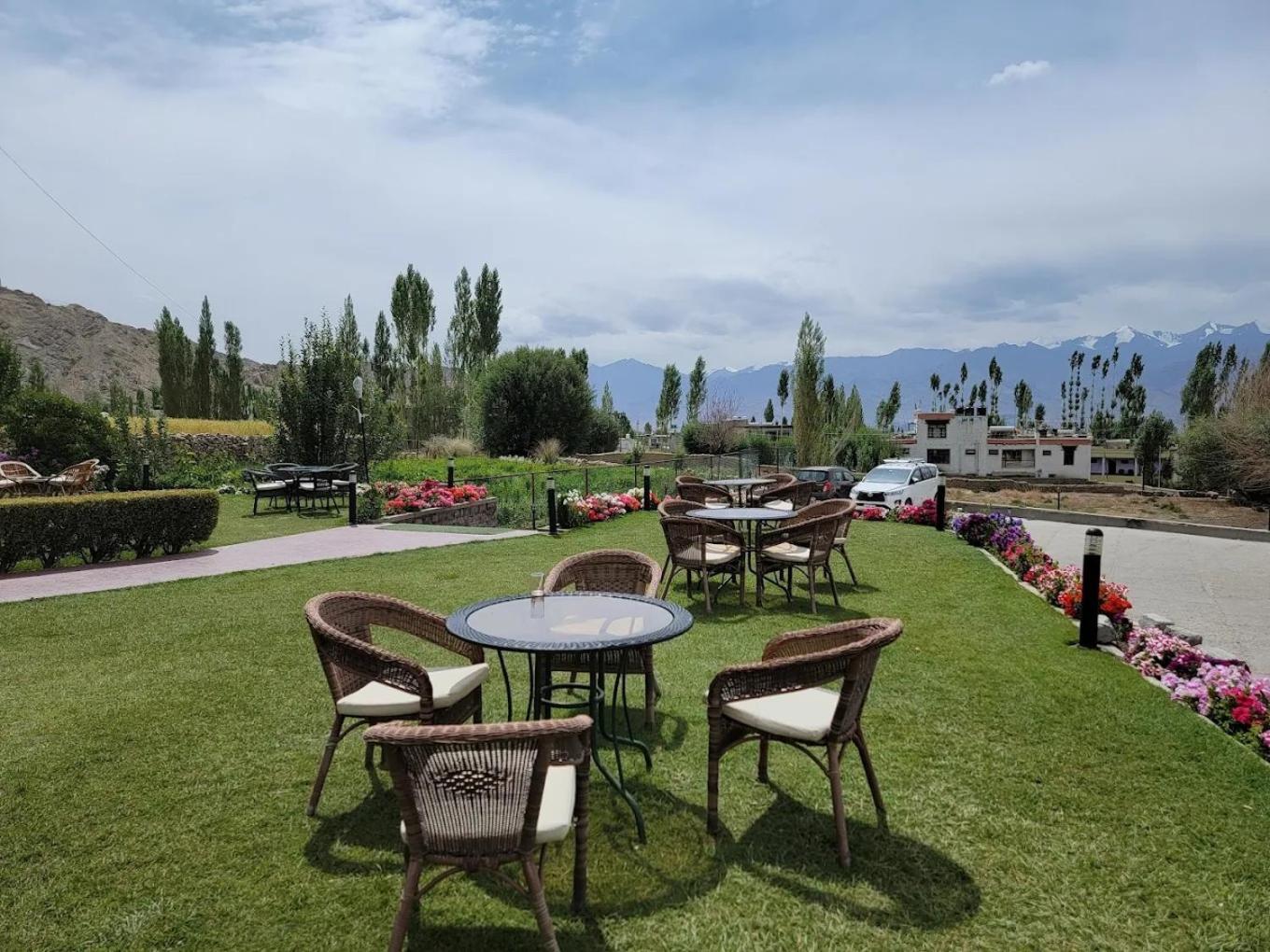 Hotel Royal Ladakh, Лех Экстерьер фото